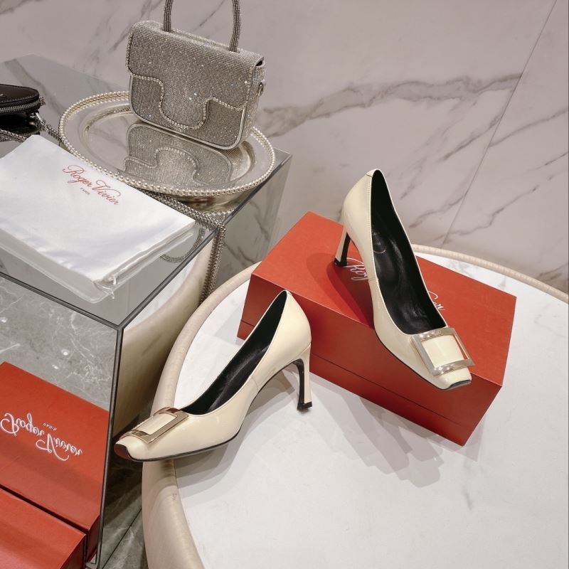 Roger Vivier flat shoes